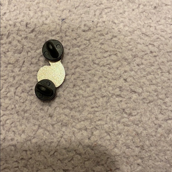 Treble Clef Music Pin - Picture 2 of 4